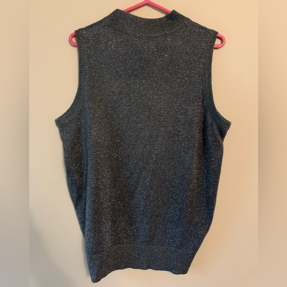 Vintage mock neck knit sleeveless shirt - Picture 2 of 4